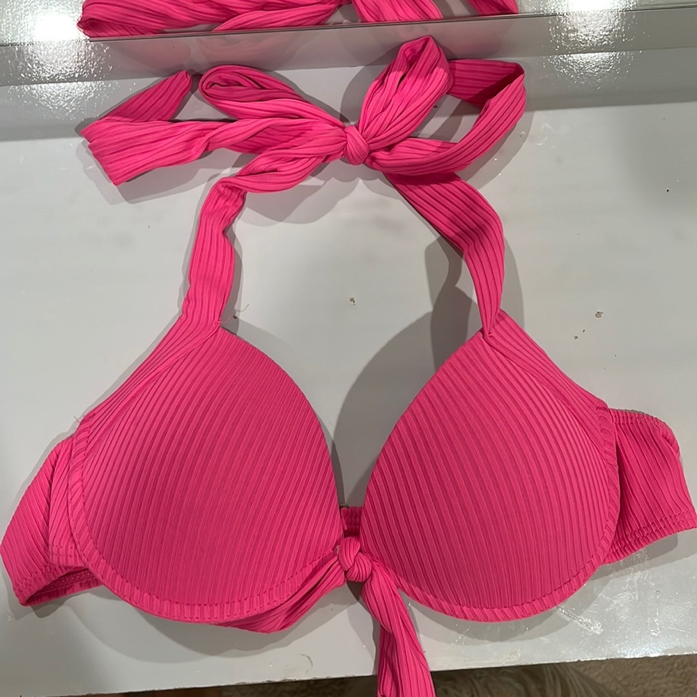 Pink bikini top